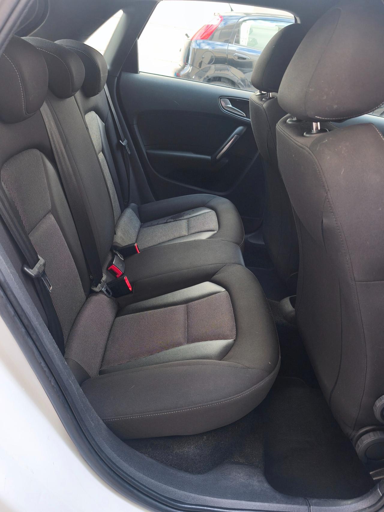 Audi A1 1.6 TDI S tronic 90cv S-line Plus 2014 Bose