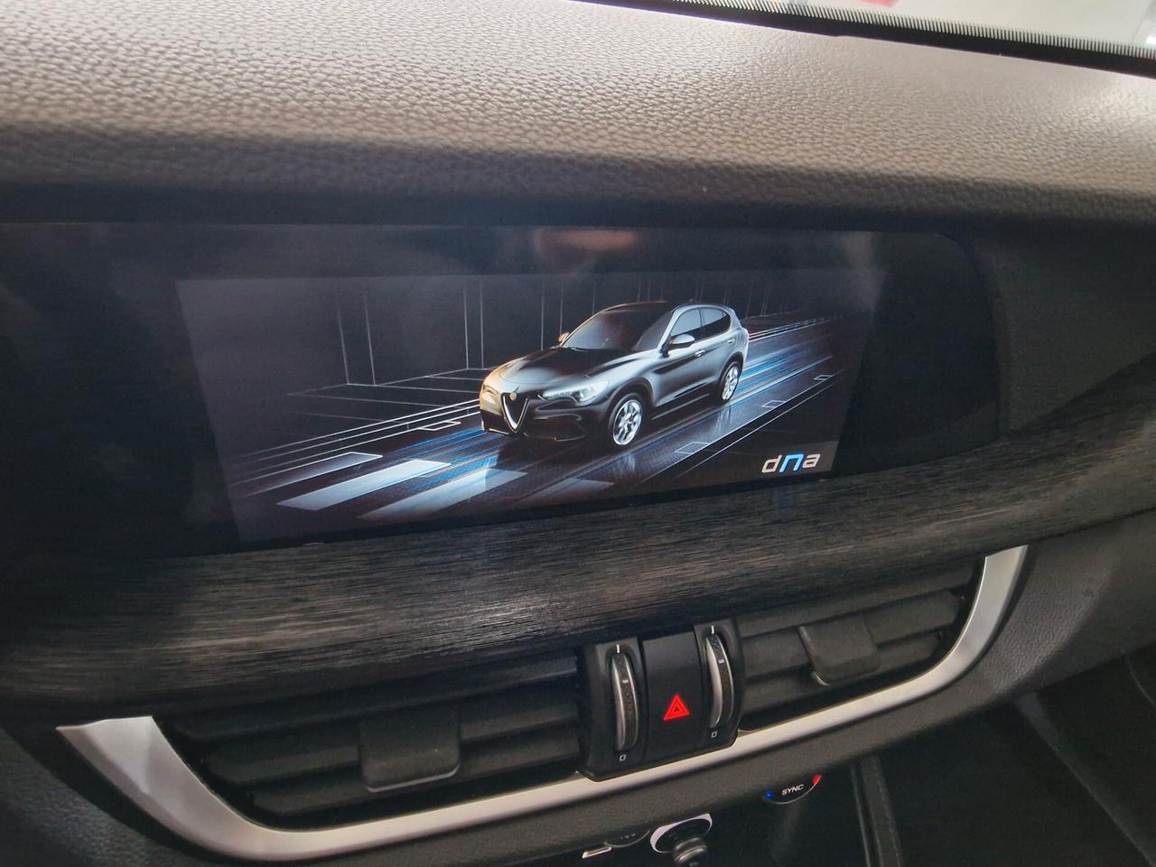 Alfa Romeo Stelvio 2021