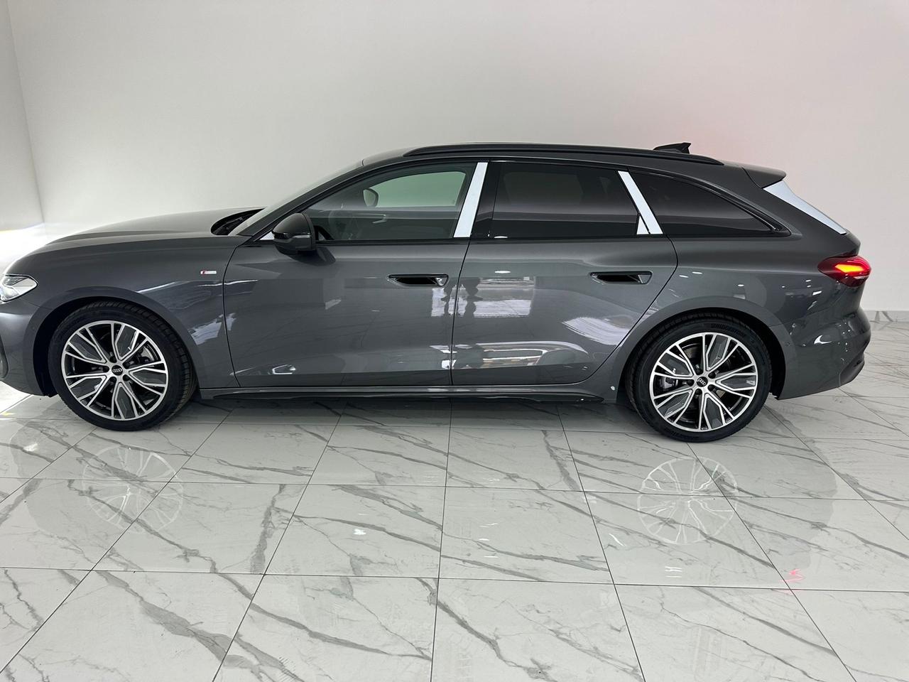 AUDI A5 AVANT 2.0 MHEV 2X S-LINE KM0 (IVA ESPOSTA)