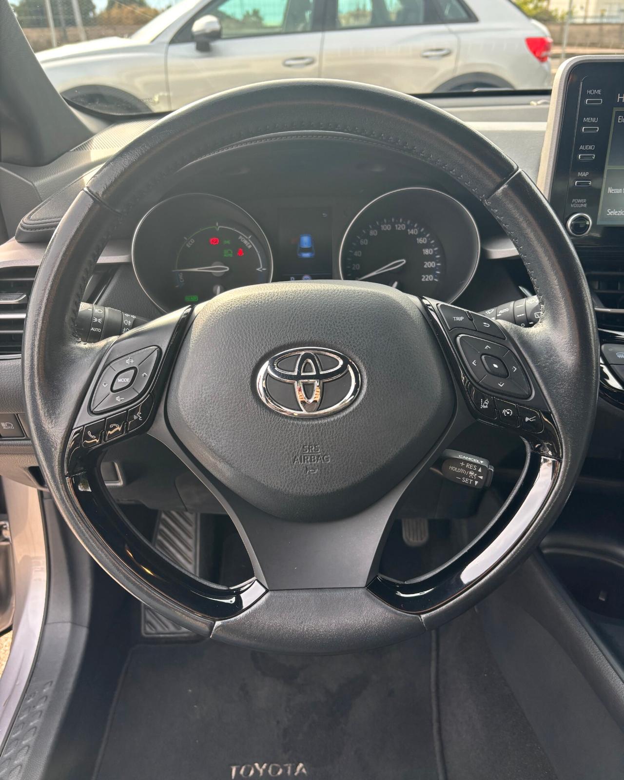 Toyota C-HR 1.8 Hybrid E-CVT Trend