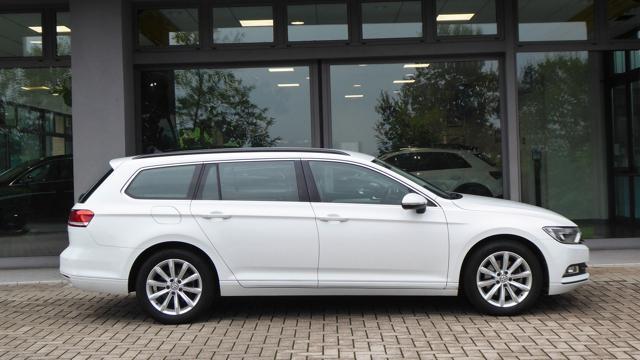 VOLKSWAGEN Passat Variant 1.6 TDI SCR DSG Business BMT