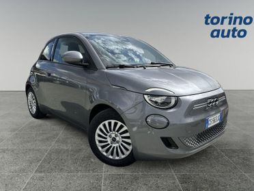 FIAT 500 Action Berlina