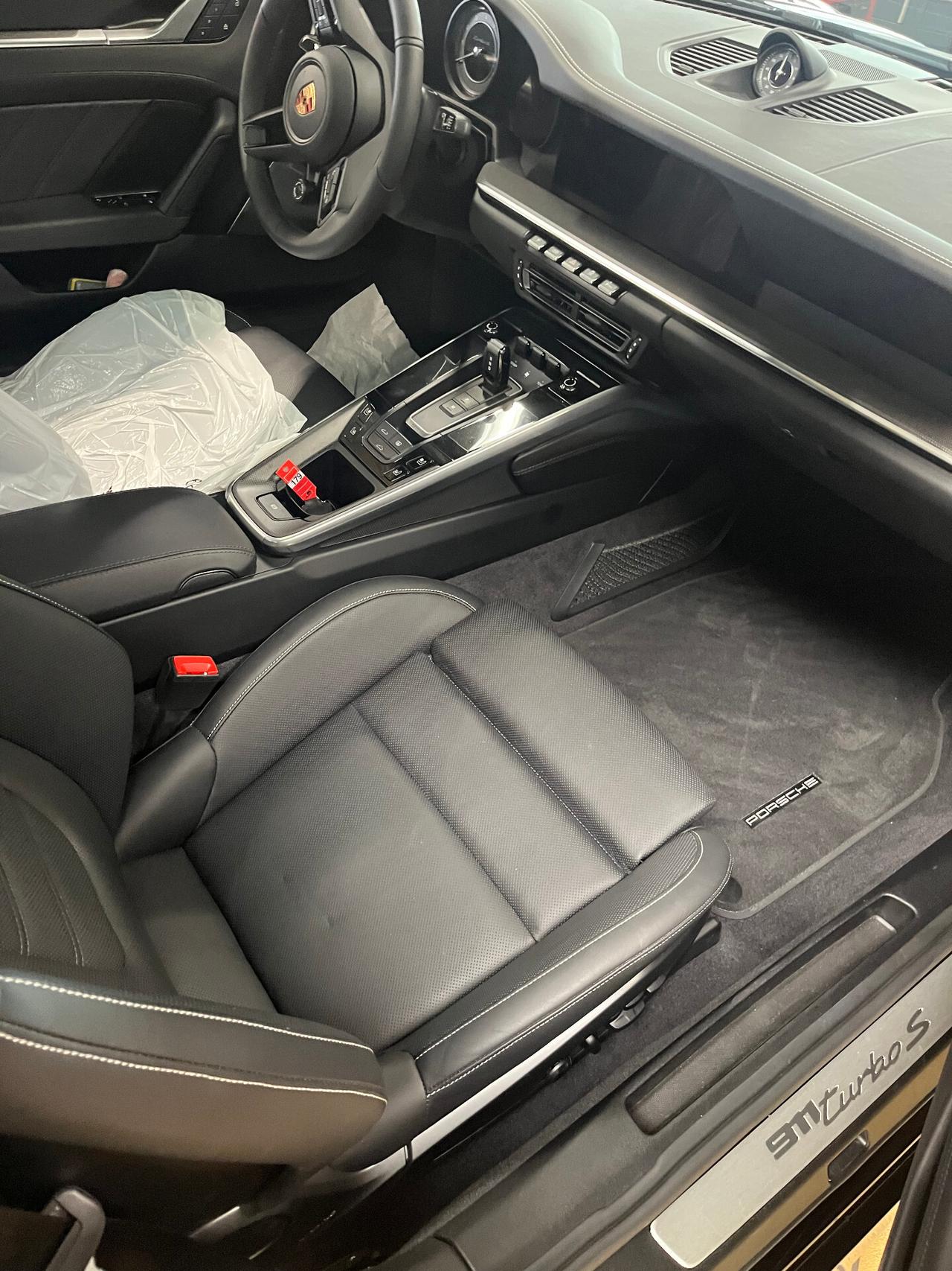 Porsche 911 992 turbo s 650 cavalli