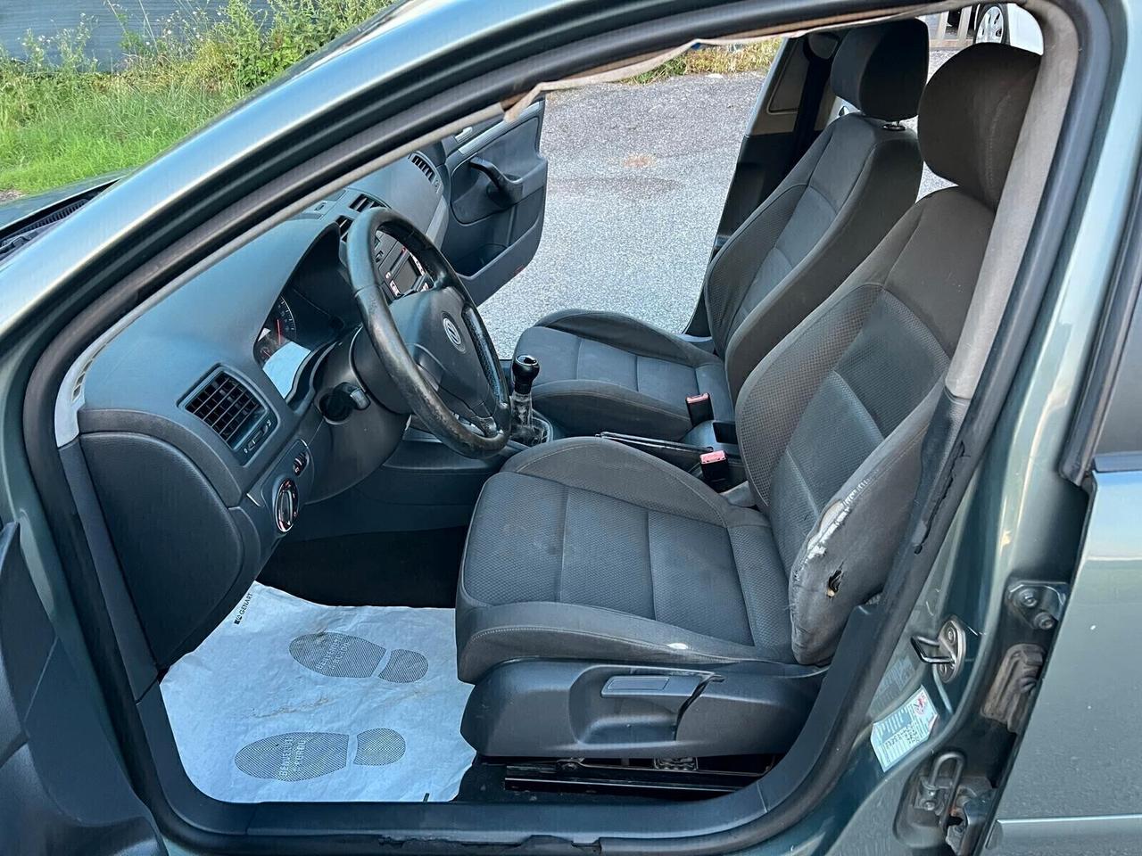 Volkswagen Golf 2.0 16V TDI 5p. Sportline
