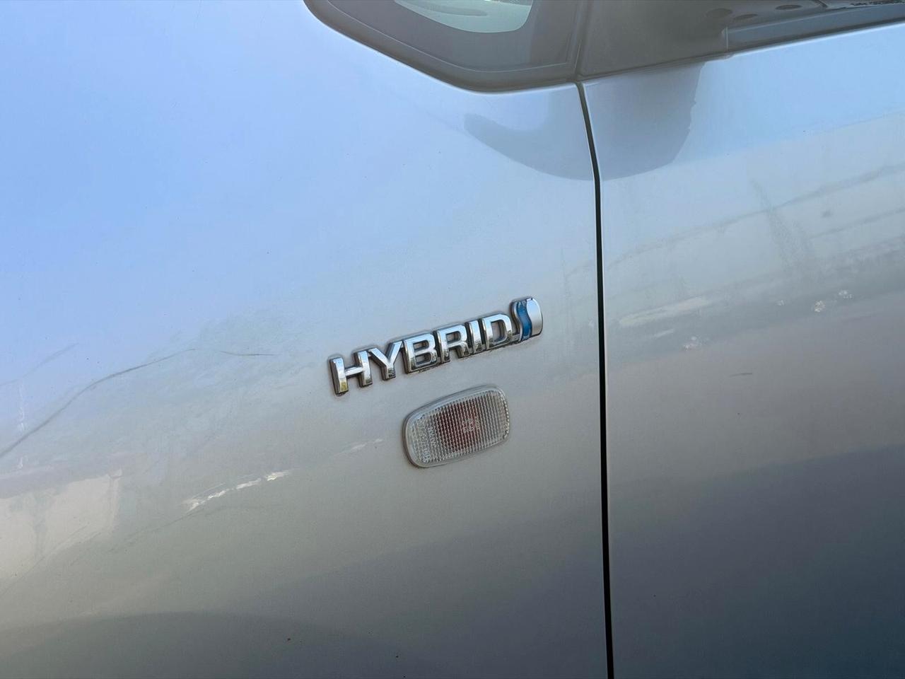 Toyota Prius 1.5i 16V Euro 4 - 2005 - 220.000 km