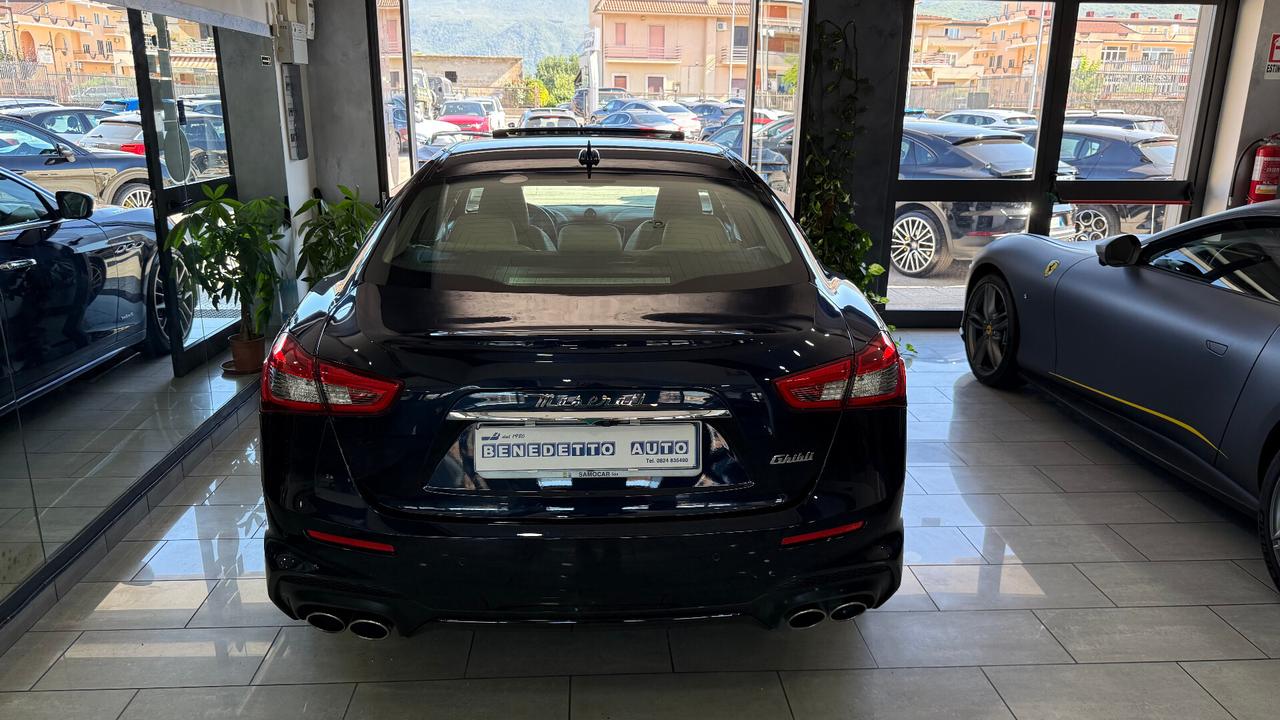 Maserati Ghibli V6 Diesel 275 CV Gransport RESTYLING