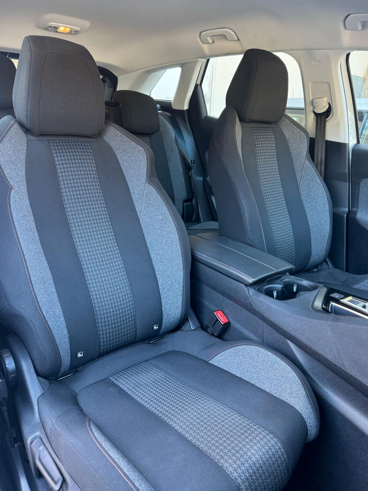 Peugeot 3008 BlueHDi 130 S&S EAT8 Allure