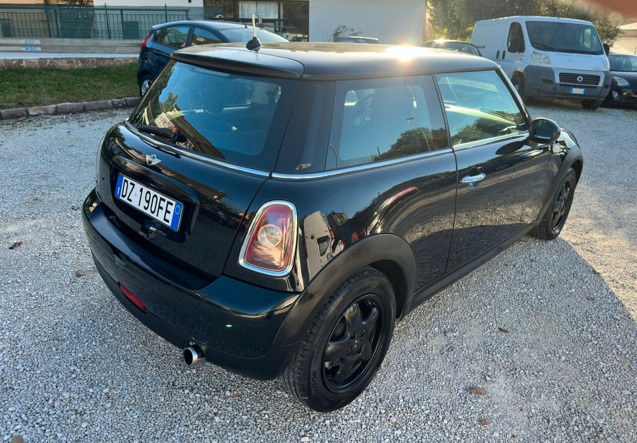 Mini 1.6 16V One D