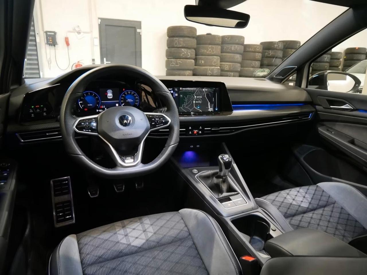 Volkswagen Golf 1.5 TSI EVO ACT R-Line