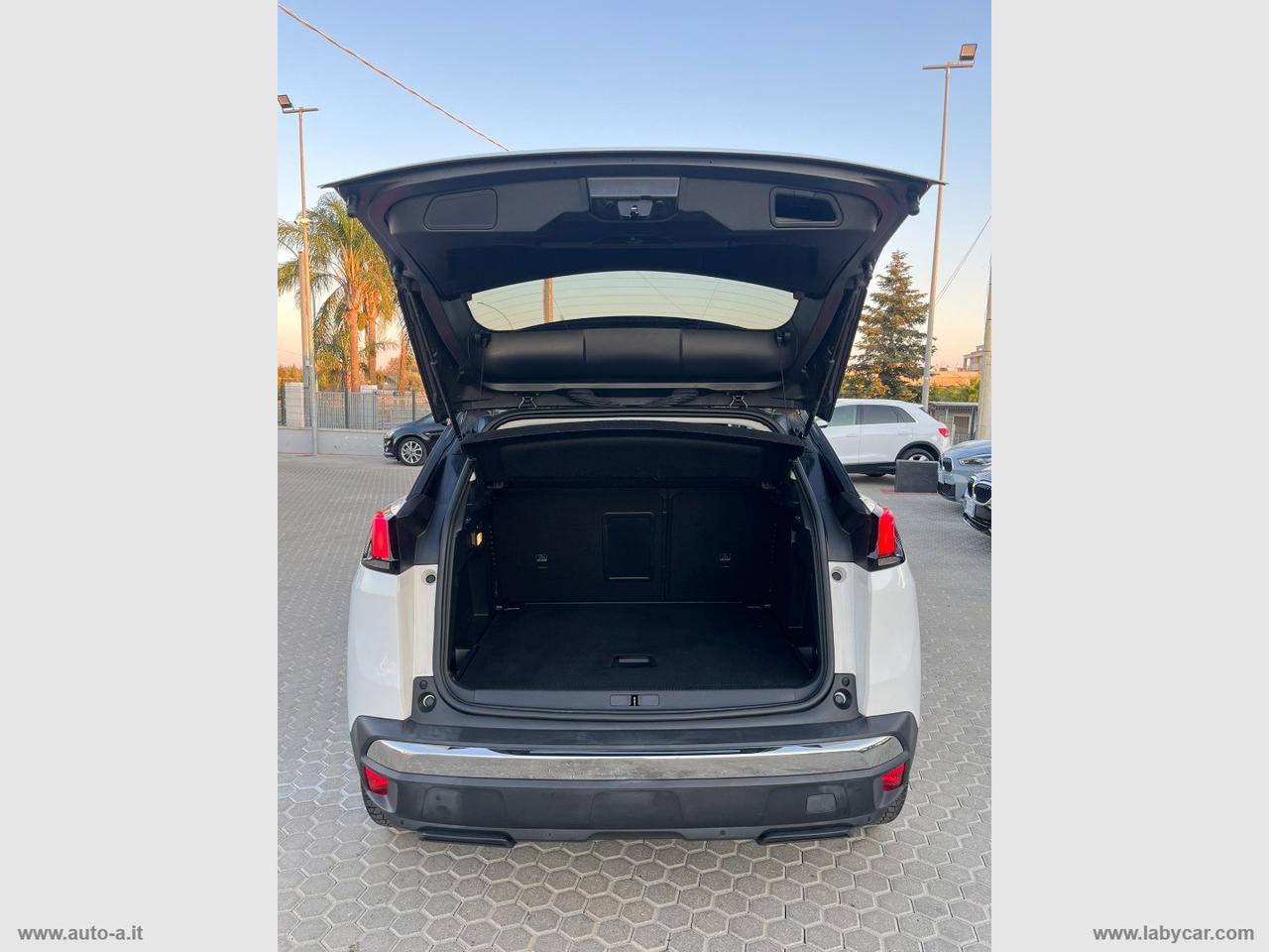 PEUGEOT 3008 BlueHDi 130 S&S EAT8 Allure