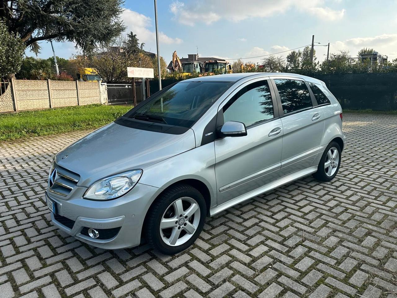 Mercedes-benz B 180 B 180 BlueEFFICIENCY Executive