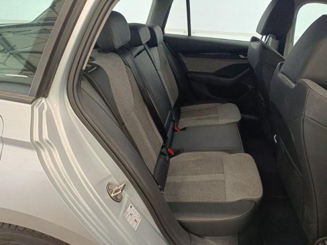 SKODA Octavia 2.0 TDI 150 CV DSG Wagon Executive