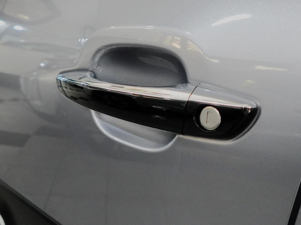 Citroen C3 1.2 PureTECH 110 CV SHINE