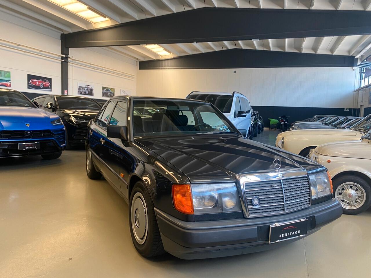 Mercedes-Benz 200 E ASI