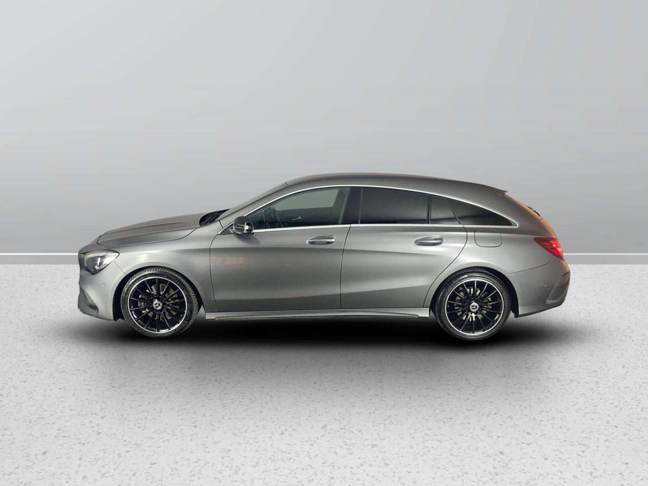 Mercedes-Benz CLA Shooting Brake - X117 - CLA Shooting Brake 220 d Premium 4matic auto FL