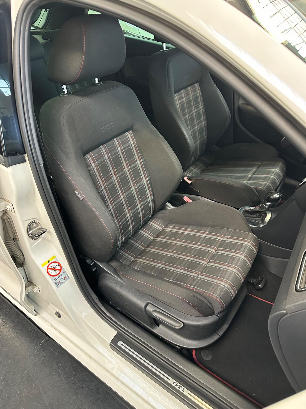 Volkswagen Polo 1.4 TSI DSG 5 porte GTI