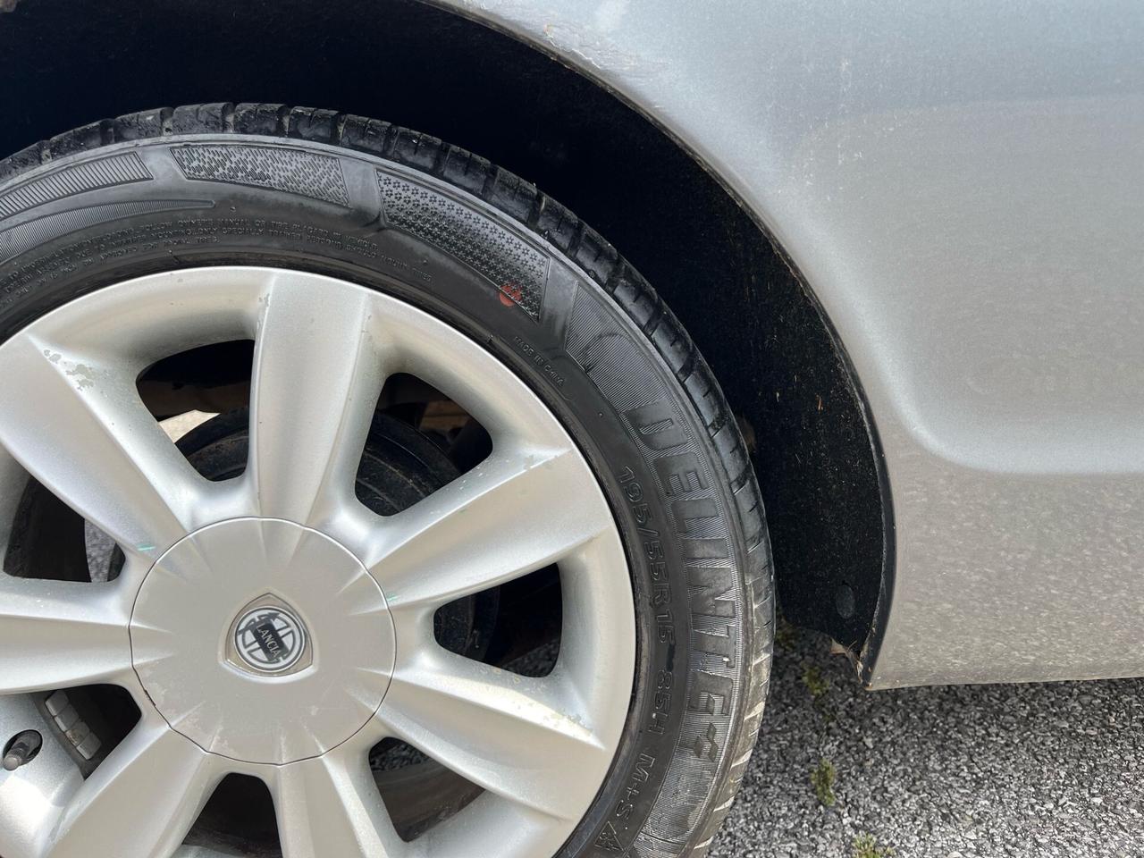 Lancia Ypsilon 1.4 Argento Ecochic GPL