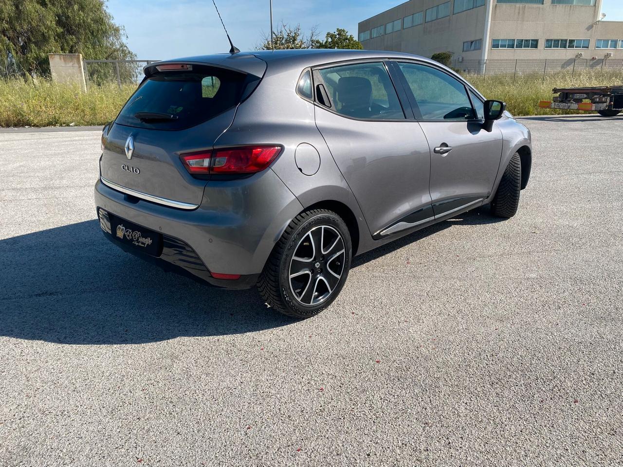 Renault Clio 1.2 75CV 5 porte Live