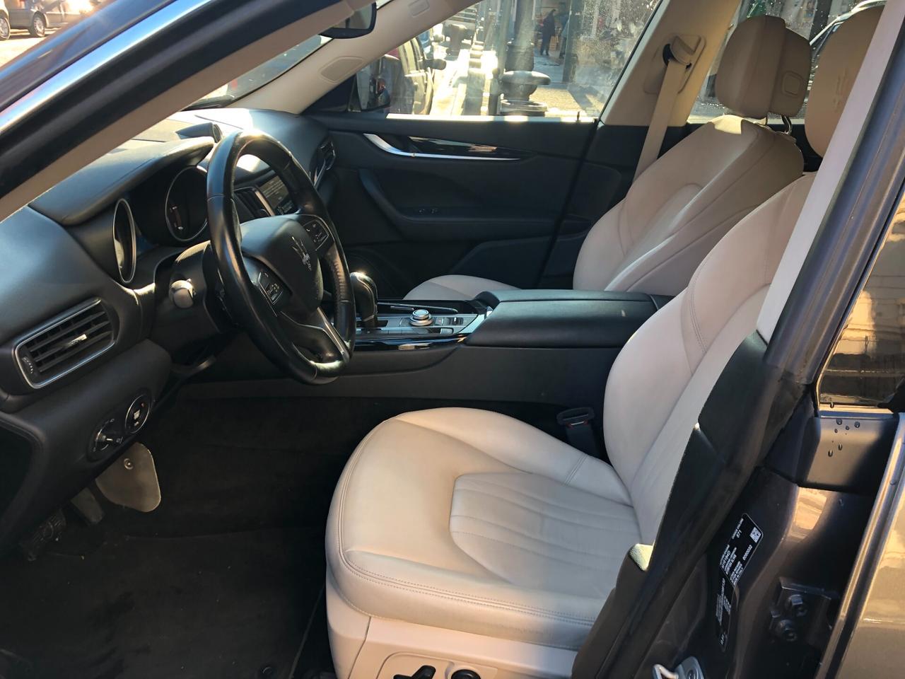 Maserati Levante Granlusso V6 Diesel AWD 250 Cv. FULL OPT.