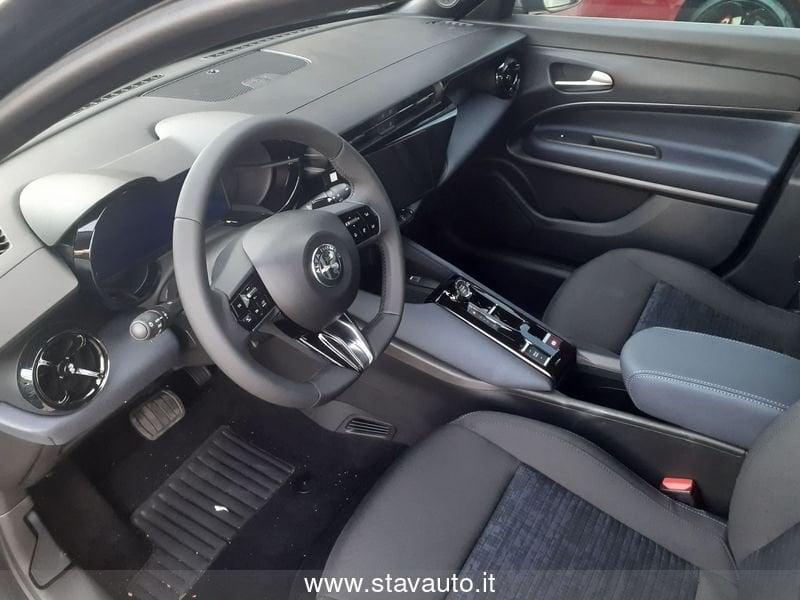 Alfa Romeo Junior Ibrida My25 Ibrida 1.2