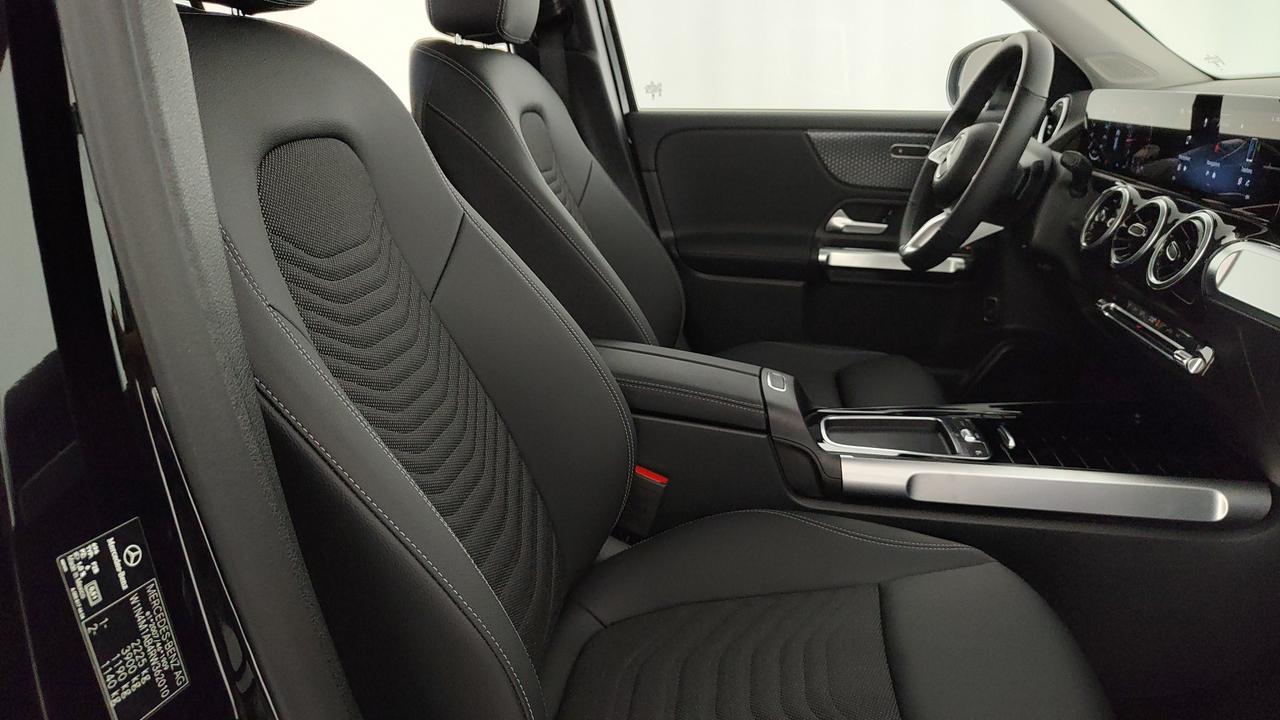 Mercedes-Benz GLB 180 d Progressive Advanced auto