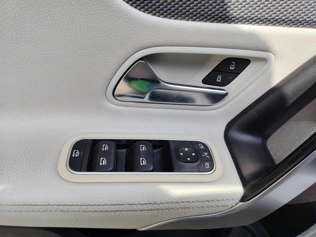 Mercedes-benz A 180 d Automatic Premium CON TETTO