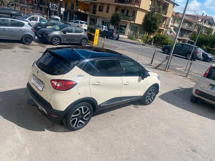 Captur 1.5 dCi 90 CV Project Runway Super Accessiorata