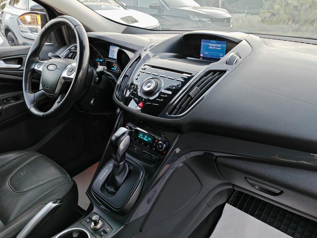 Ford Kuga 2.0 TDCI 163CV Navig cruise led 2013