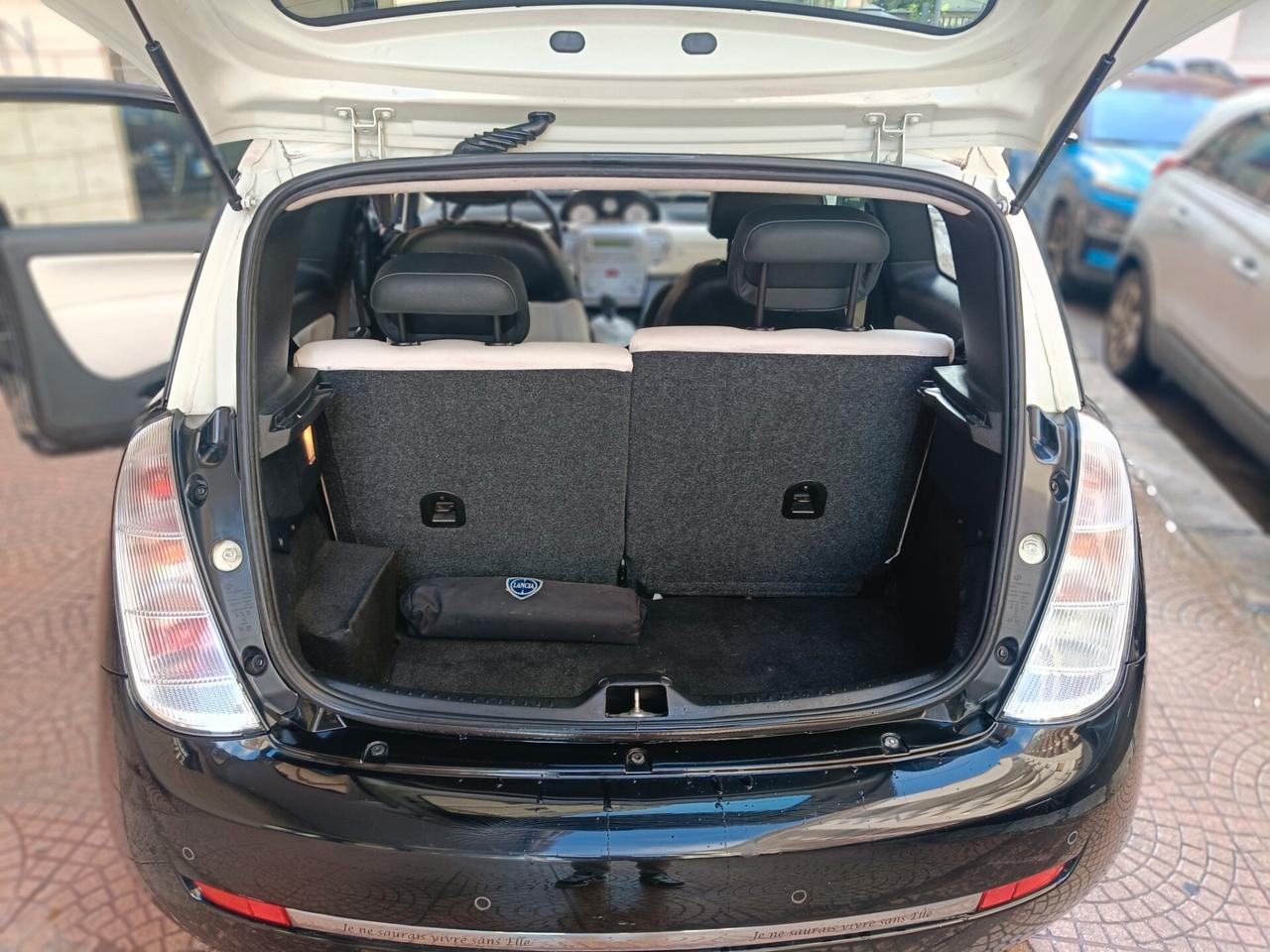 Lancia Ypsilon 1.2 Elle-Bicolor-BELLISSIMA-Euro4790-