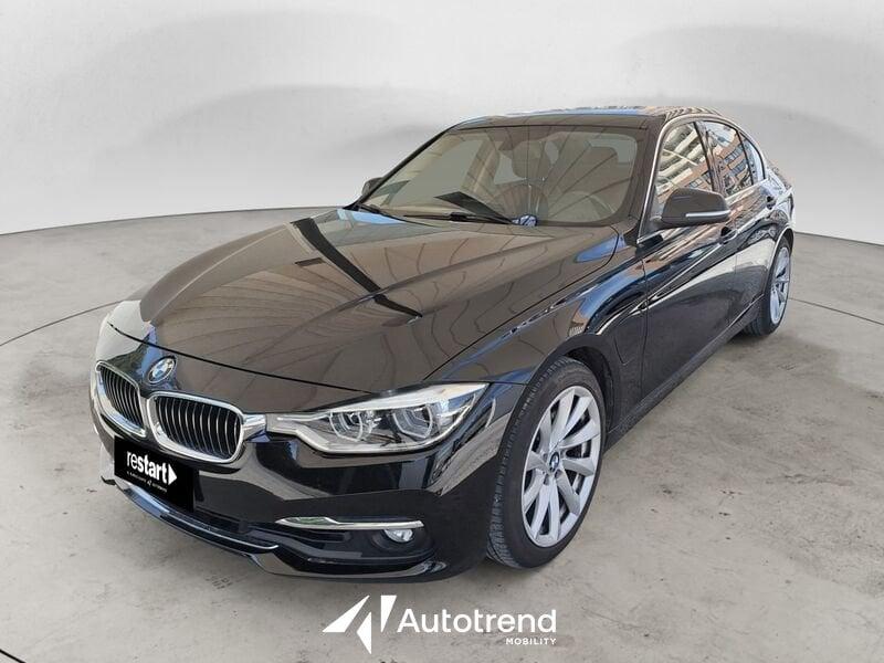 BMW Serie 3 330e 252 CV Plug-In Hybrid Automatica NAVI LED Luxury