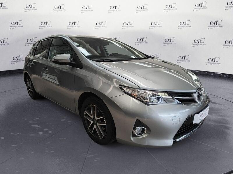 Toyota Auris 1.4 D-4D Lounge