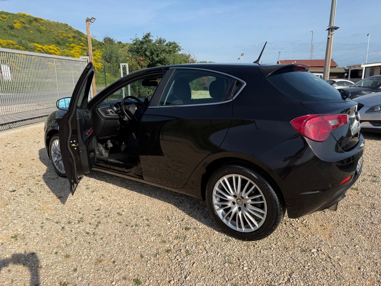 Alfa Romeo Giulietta 1.6 JTDm-2 105 CV 3.999€ PERMUTE
