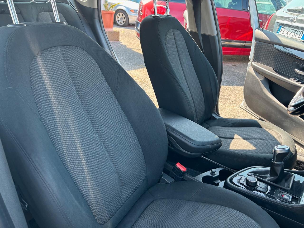 Bmw 216 216d Active Tourer Luxury CERCHI, SENSORI PARK ANTERIORE E POSTERIORE, FARI AUTOMATICI!!!