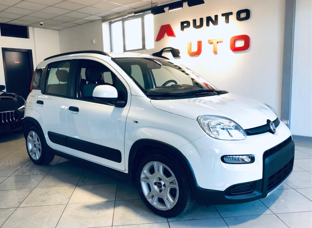 Fiat Panda Hybrid City Life bianca neopante
