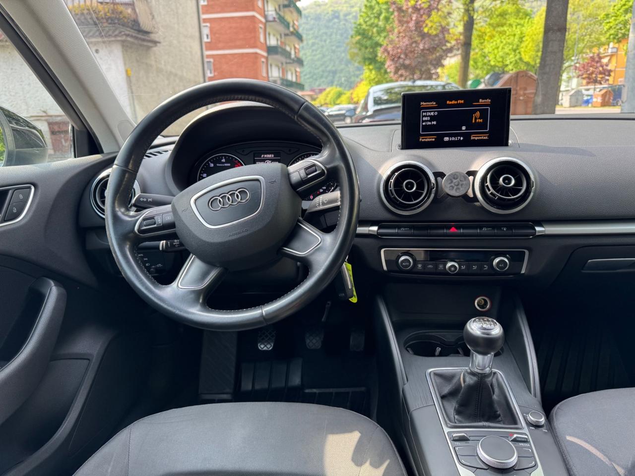 Audi A3 SPB 1.6 TDI Sport - SENSORI PER IL PARCHEGGIO - VETRI OSCURATI