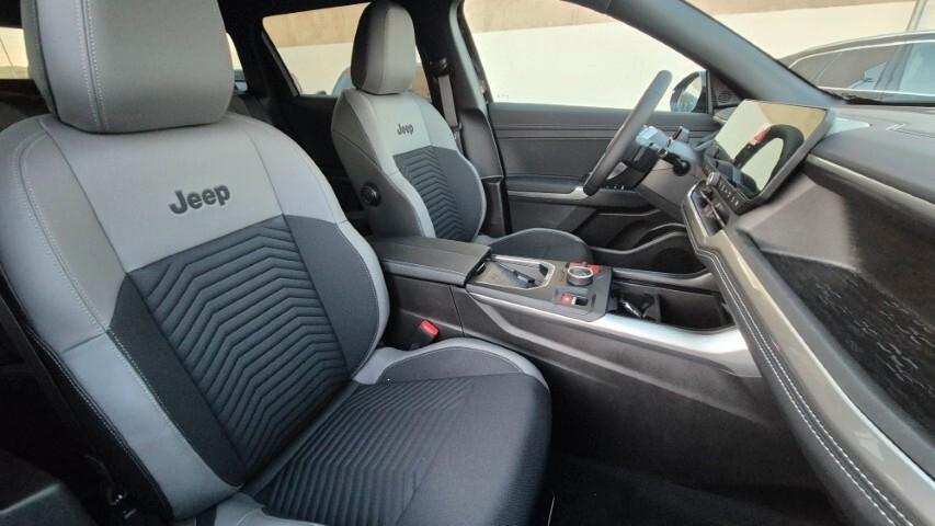 Jeep Compass 1.2 Turbo 48V Hybrid First Edition - kmo 2026