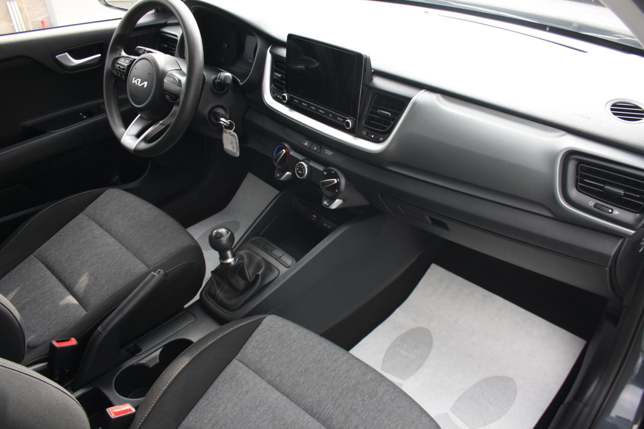Kia Stonic 1.2 DPI Urban *2022