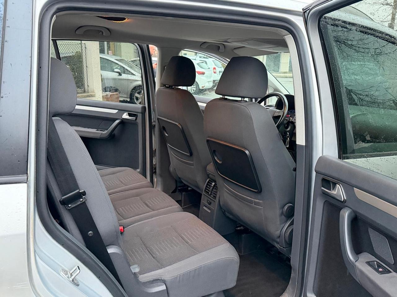 Volkswagen Touran 2.0 TDI DPF DSG Trendline