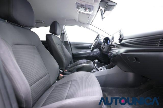 HYUNDAI i20 1.2 84CV 5 PORTE CONNECTLINE FARI LED NEOPATENTATI