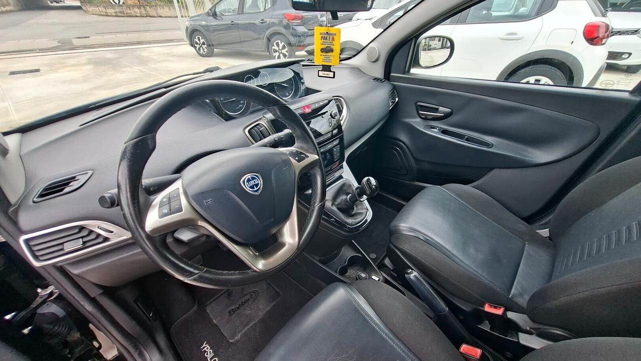 Lancia Ypsilon 1.2 69 CV GPL di serie Ecochic Gold