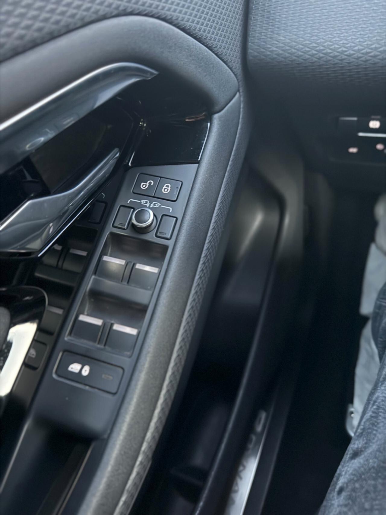 Land Rover Range Evoque 2.0 150 CV R DYNAMIC