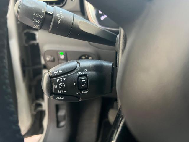 CITROEN C3 PureTech 82 Shine - RETROCAM, DISTR. 115.000KM