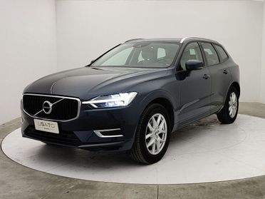 VOLVO XC60 (2017-->) - XC60 D4 AWD Geartronic Business