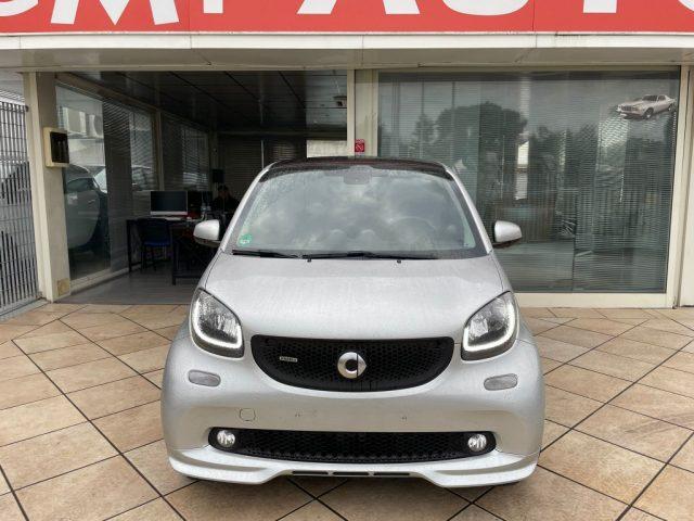 SMART ForTwo 0.9 90CV BRABUS PACK LED PANORAMA NAVIGATORE