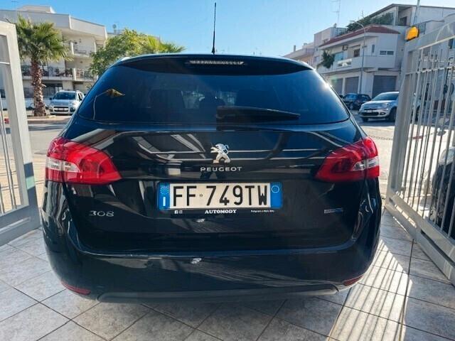Peugeot 308 BlueHDi 120 S&S EAT6 SW Allure