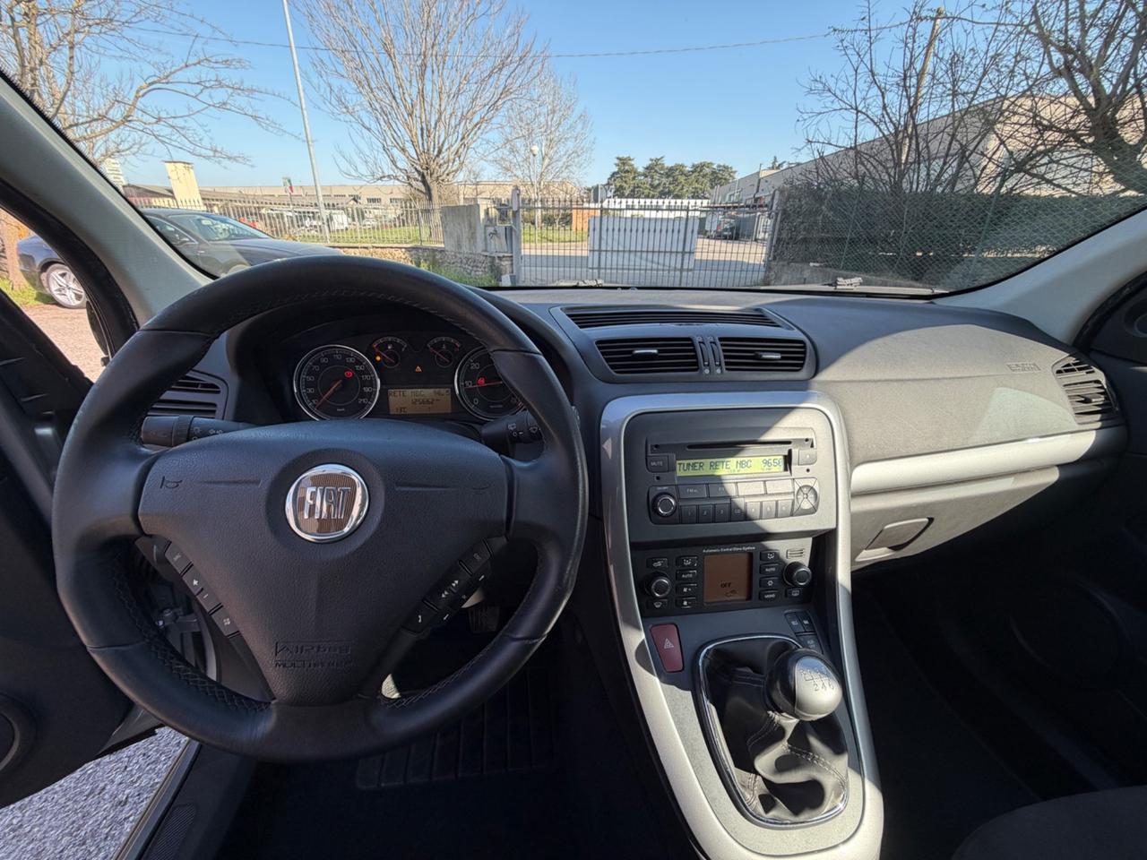 Fiat Croma 1.9 Multijet Active PUR-O2