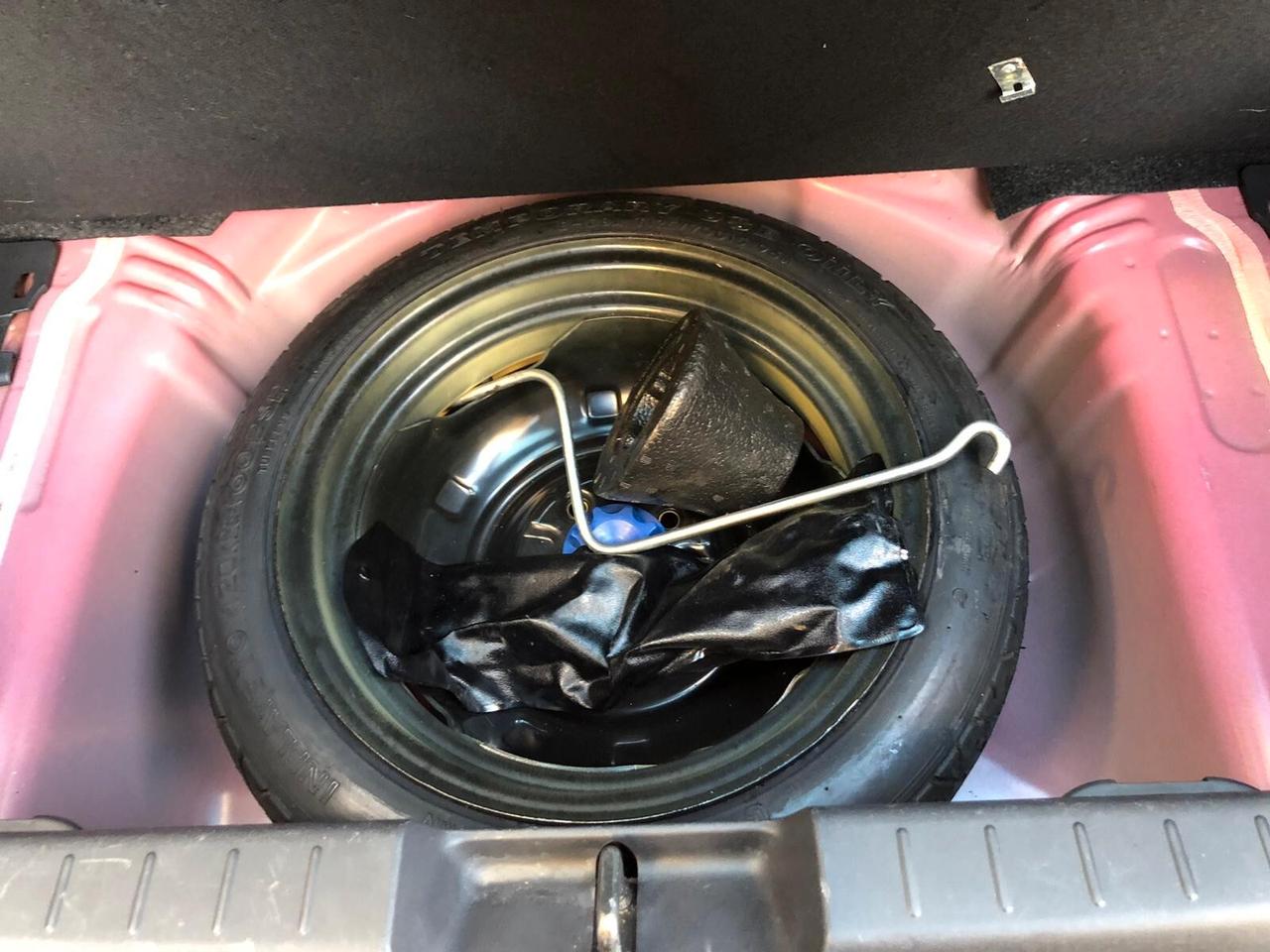 Toyota Yaris 1.0 5 porte