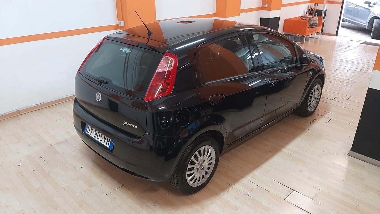 FIAT GRANDE PUNTO 1.3 MULTIJET 49.000 KM NEOPATENTATI