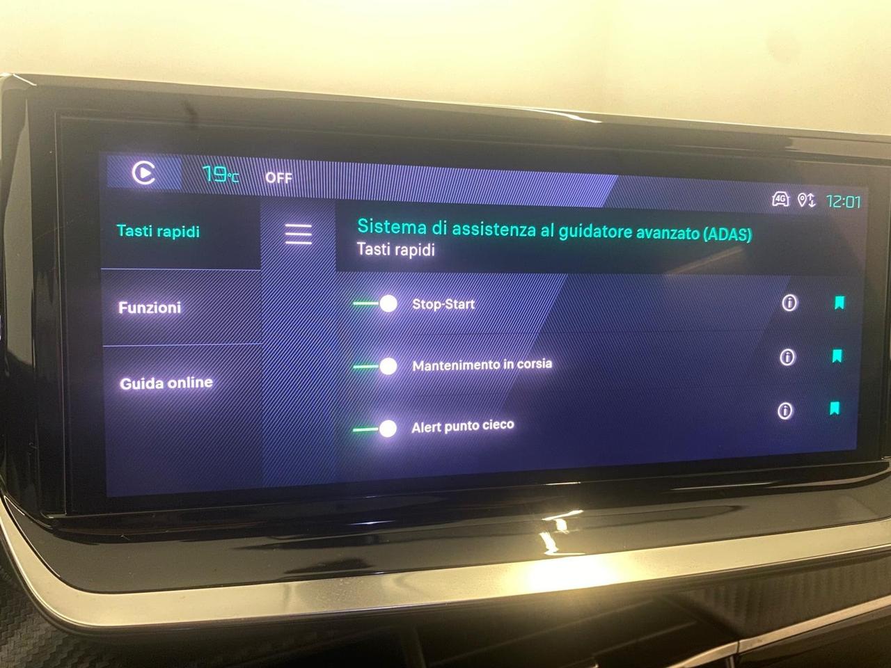 Peugeot 2008 BlueHDi 130 S&S EAT8 Allure Pack