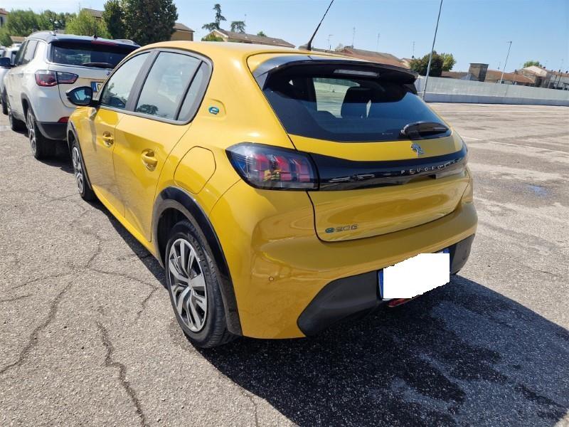 Peugeot e-208 5 Porte e-208 Active Pack 100kW
